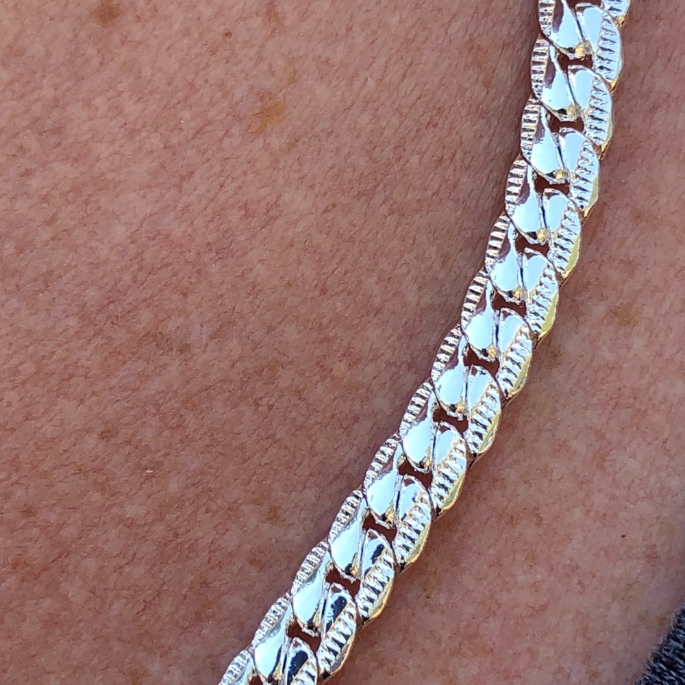 Silver snake necklace/chain - Picture 6 of 8